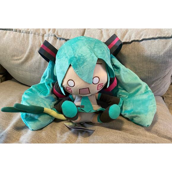 Official Hatsune Miku Stunned Face w/ Leek/Green Onion Plush SEGA - Picture 6 of 8